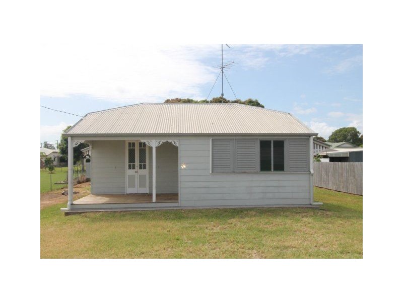 6 Wilmington Street, Ayr QLD 4807