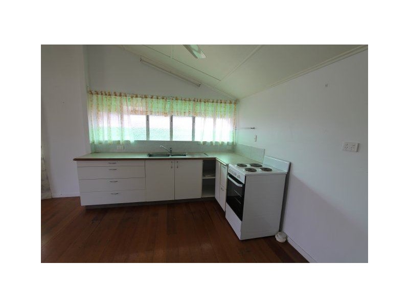6 Wilmington Street, Ayr QLD 4807
