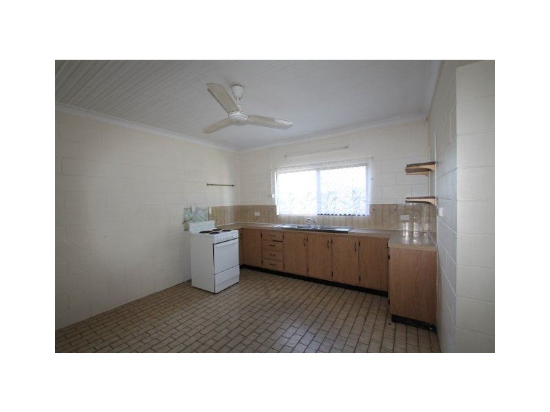 3/20 Graham Street, Ayr QLD 4807
