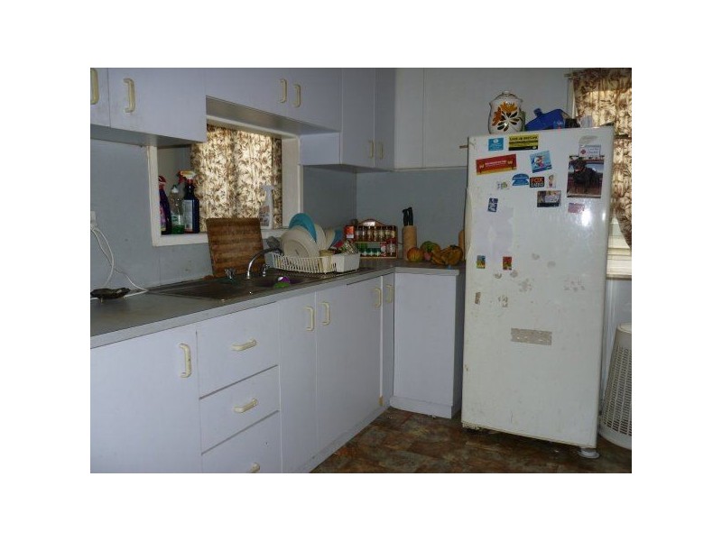 11 Green Street, Brandon QLD 4808