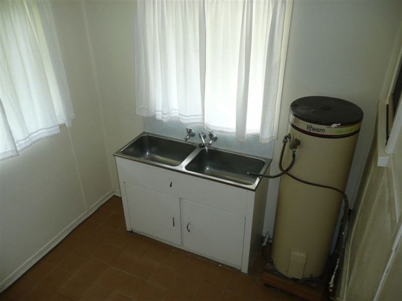 86 Gibson Street, Ayr QLD 4807