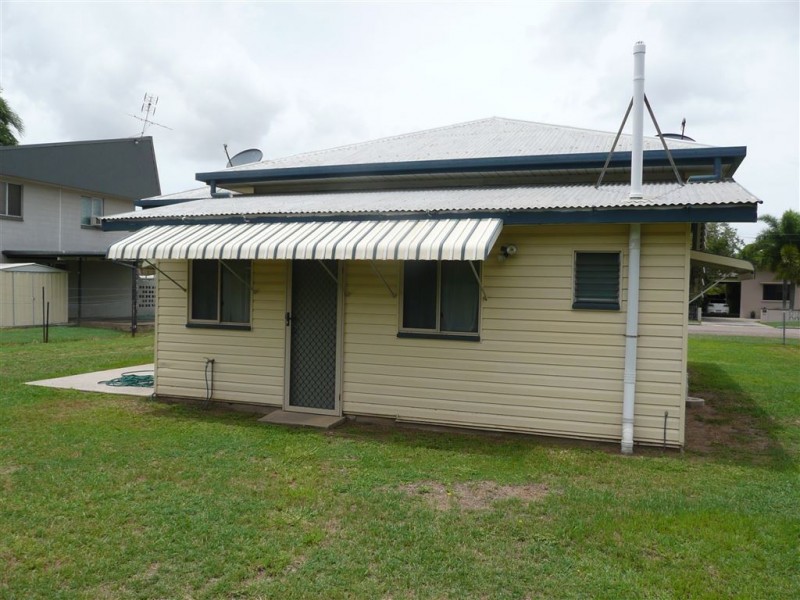 86 Gibson Street, Ayr QLD 4807