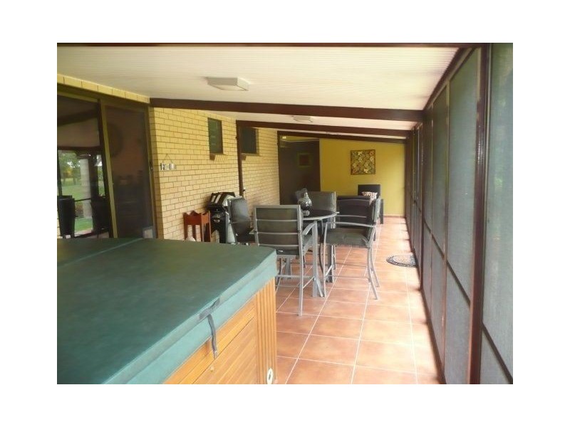 27 Fifteenth A Street, Home Hill QLD 4806