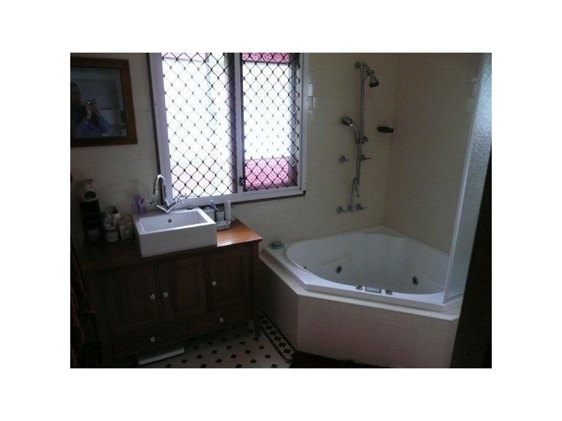 33 Wilmington Street, Ayr QLD 4807