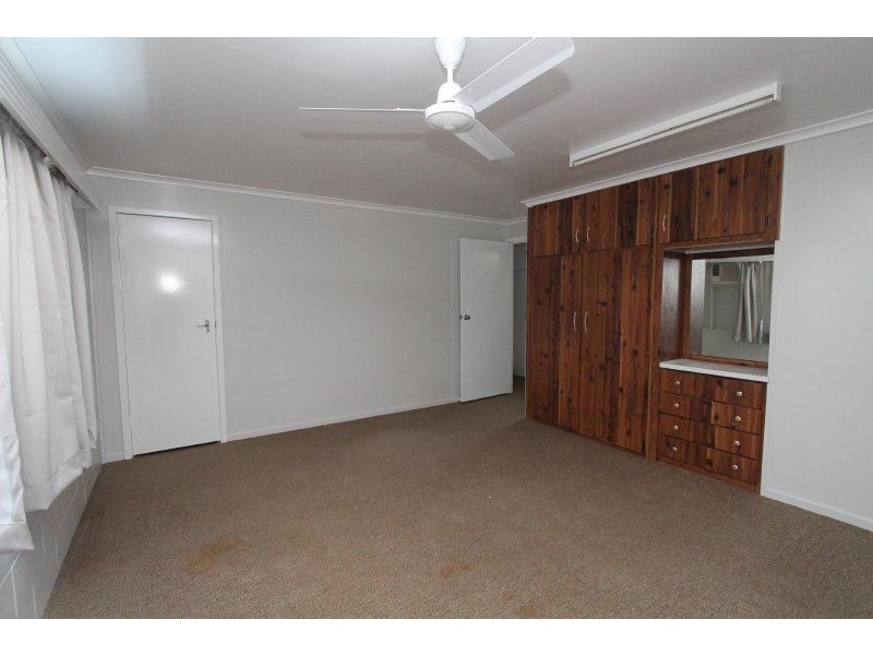 2/60 Burke Street, Ayr QLD 4807