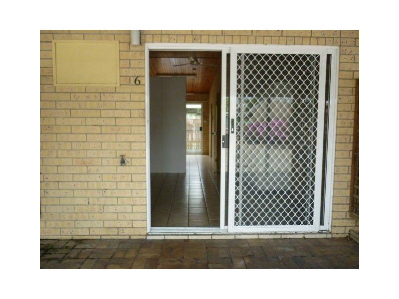 8/25 Conley Street, Ayr QLD 4807