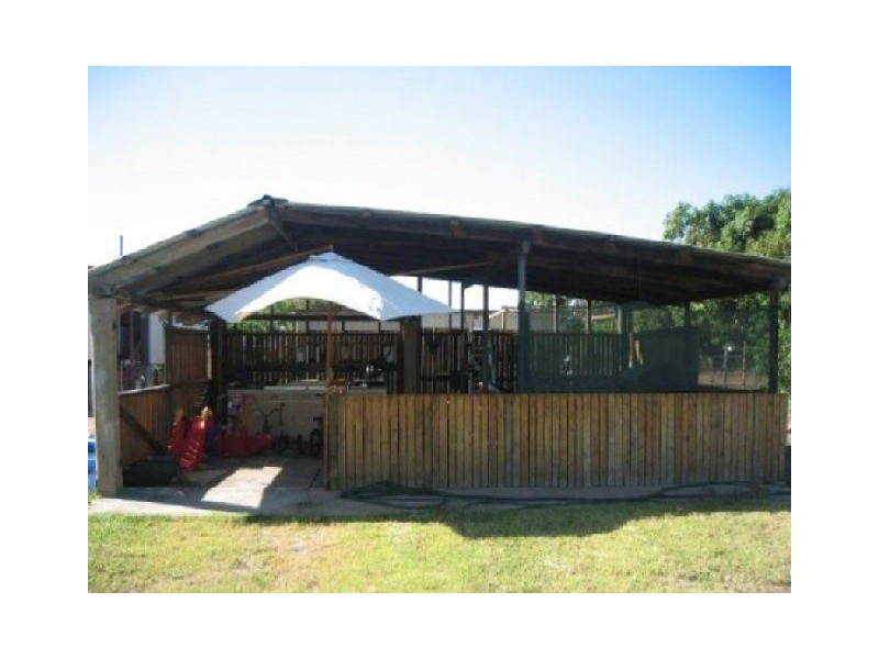 36 Eighth Avenue, Home Hill QLD 4806