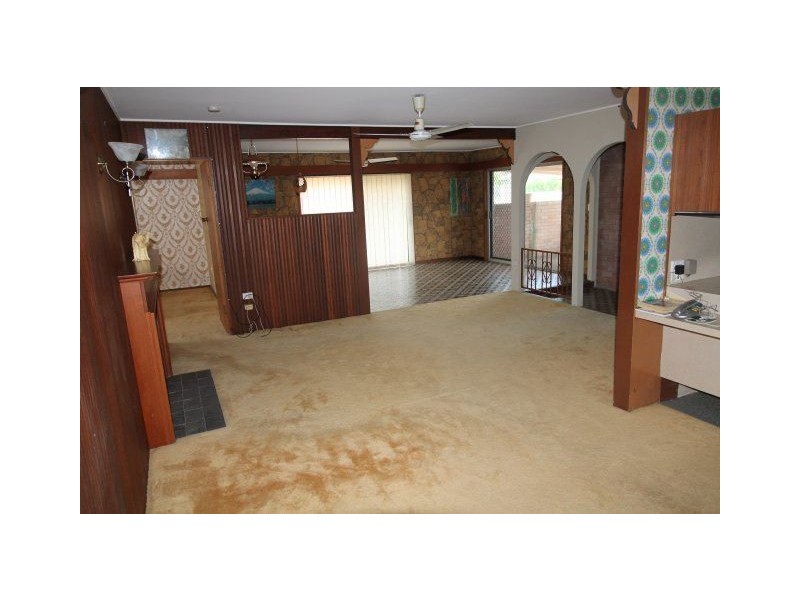 94 Gibson Street, Ayr QLD 4807