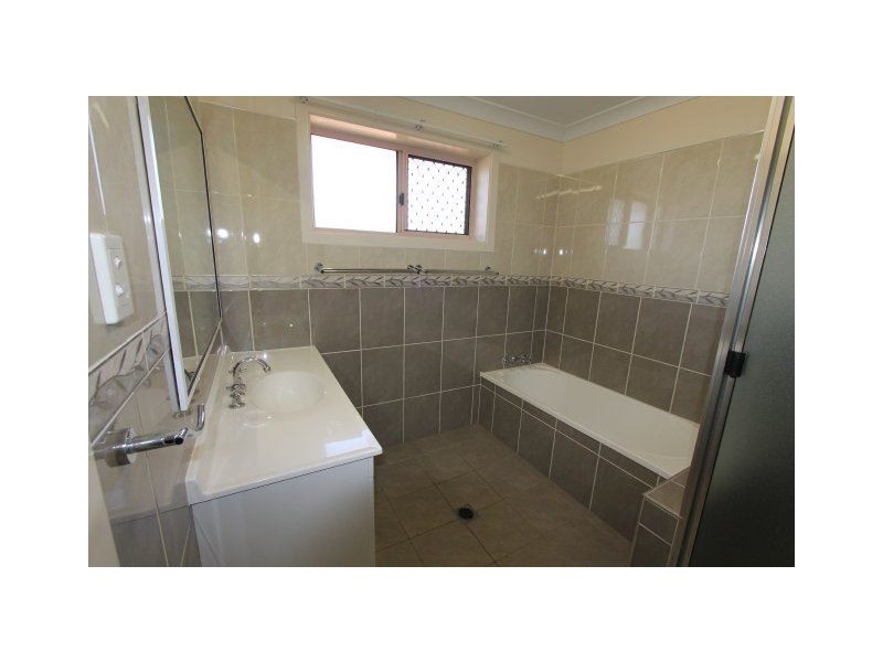 11 Gainsborough Drive, Ayr QLD 4807