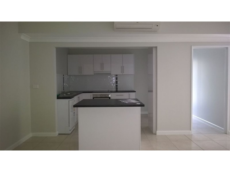 4/202 Queen Street, Ayr QLD 4807