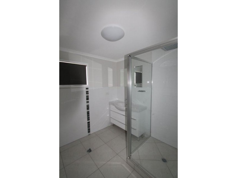 3/202 Queen Street, Ayr QLD 4807