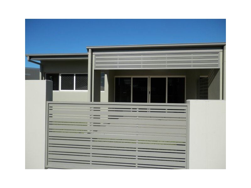 4/6-8 Queen Street, Ayr QLD 4807