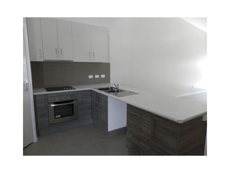 4/6-8 Queen Street, Ayr QLD 4807