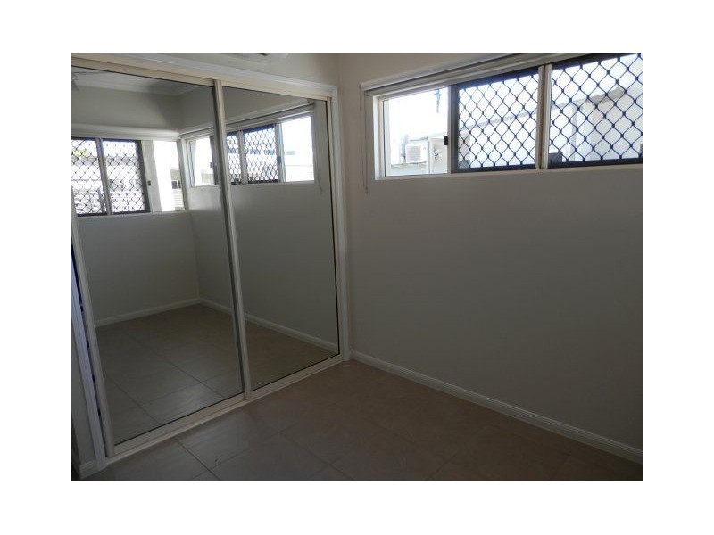 4/6-8 Queen Street, Ayr QLD 4807