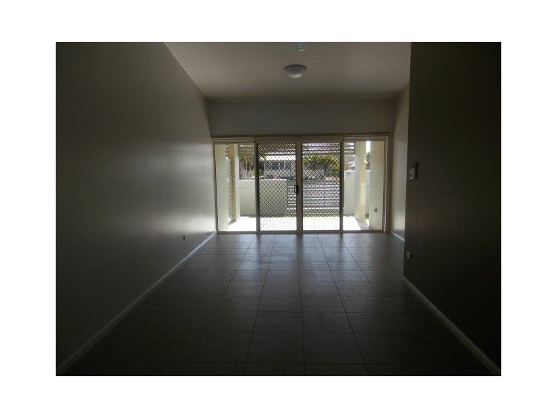 4/6-8 Queen Street, Ayr QLD 4807