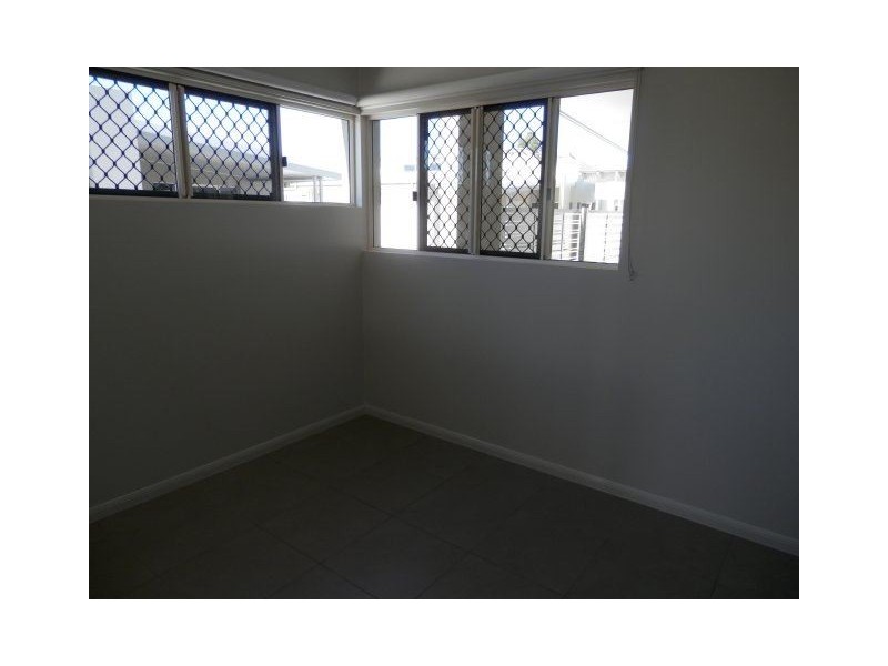 4/6-8 Queen Street, Ayr QLD 4807