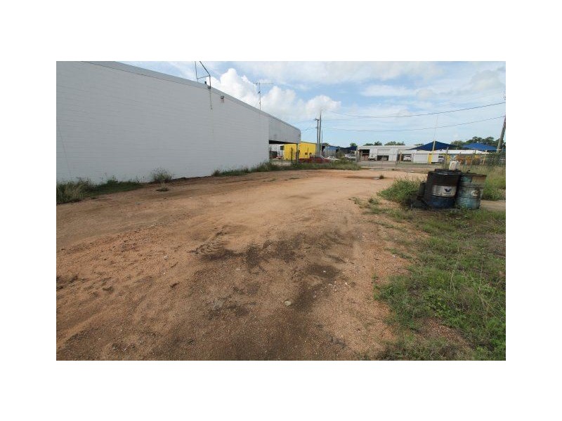 2 McCathie Street, Ayr QLD 4807