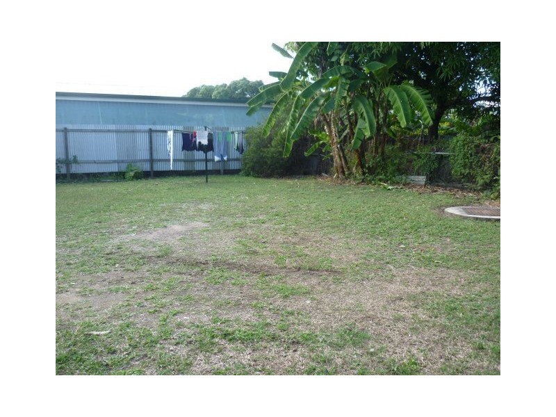 102 Railway Street, Ayr QLD 4807