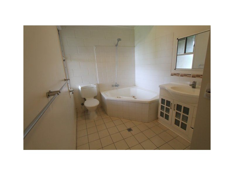 135 Mount Kelly Drive, Mount Kelly QLD 4807
