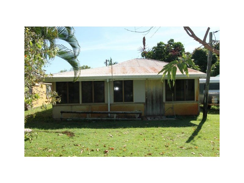 14 Topton Street, Alva QLD 4807