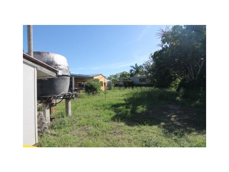 14 Topton Street, Alva QLD 4807