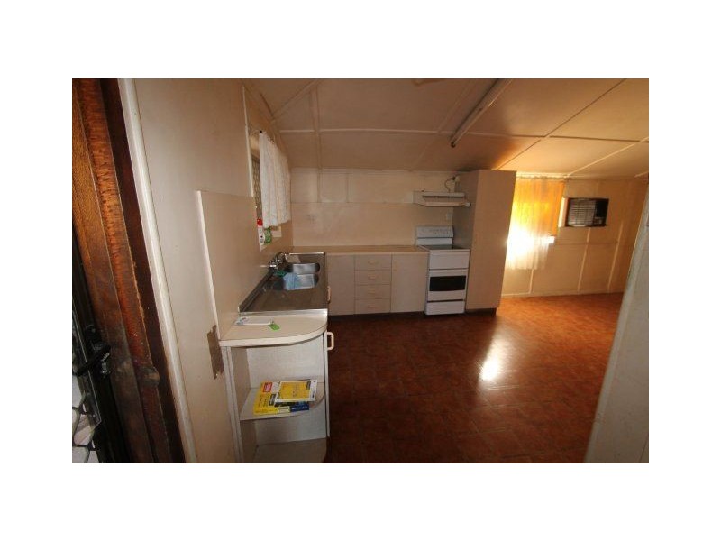 79 Young Street, Ayr QLD 4807