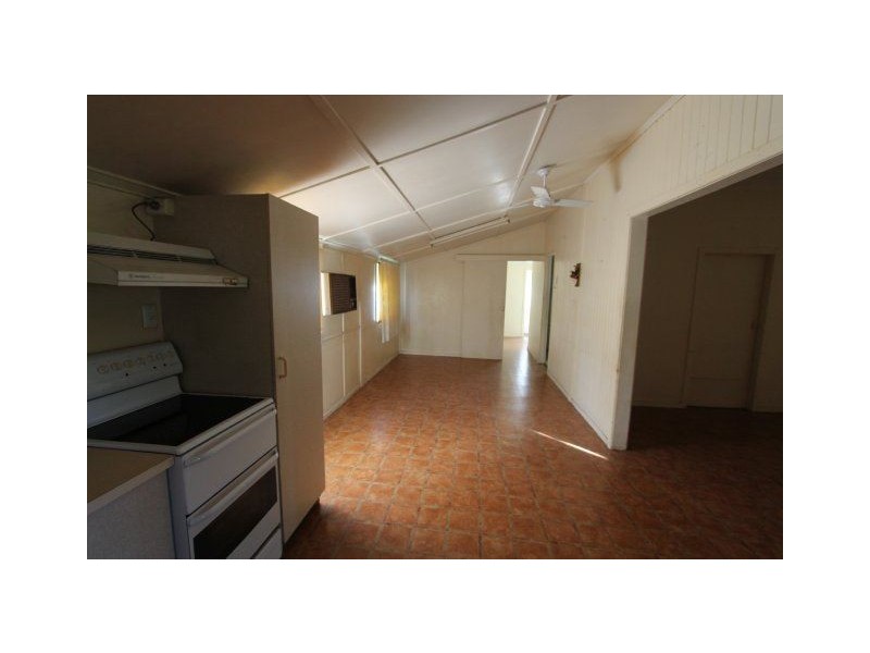 79 Young Street, Ayr QLD 4807