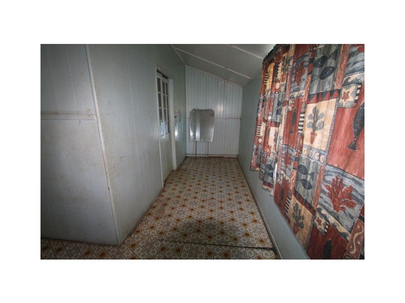 79 Young Street, Ayr QLD 4807