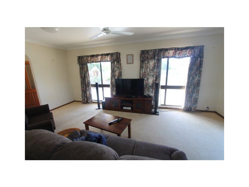 19 Rutherford Street, Ayr QLD 4807