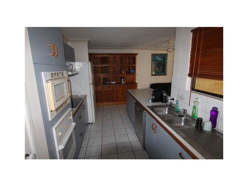 6 Mannington Place, Ayr QLD 4807