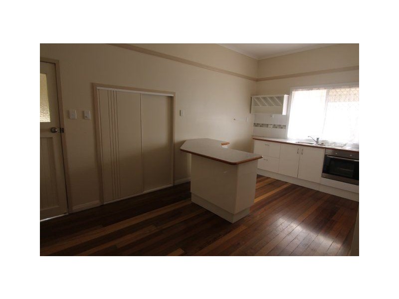 121 Chippendale Street, Ayr QLD 4807