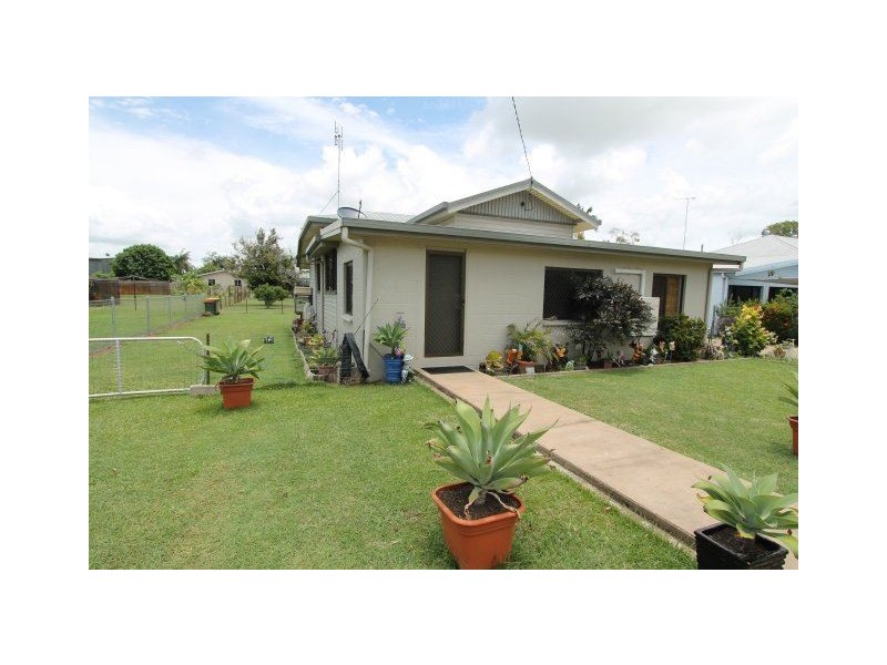 121 Chippendale Street, Ayr QLD 4807