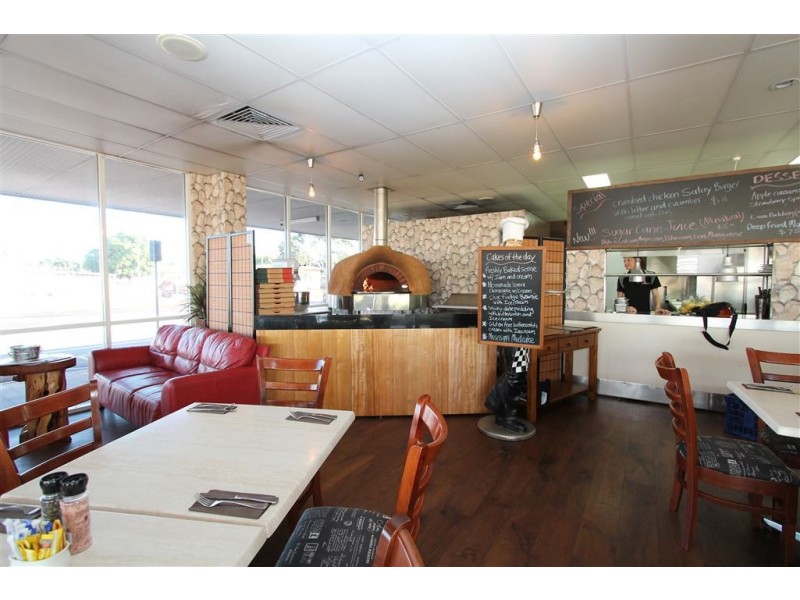 6/62 Queen Street, Ayr QLD 4807