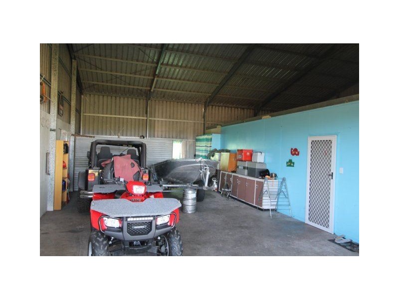 95 Mount Kelly Drive, Mount Kelly QLD 4807