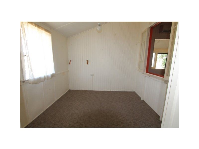 125 Cameron Street, Ayr QLD 4807