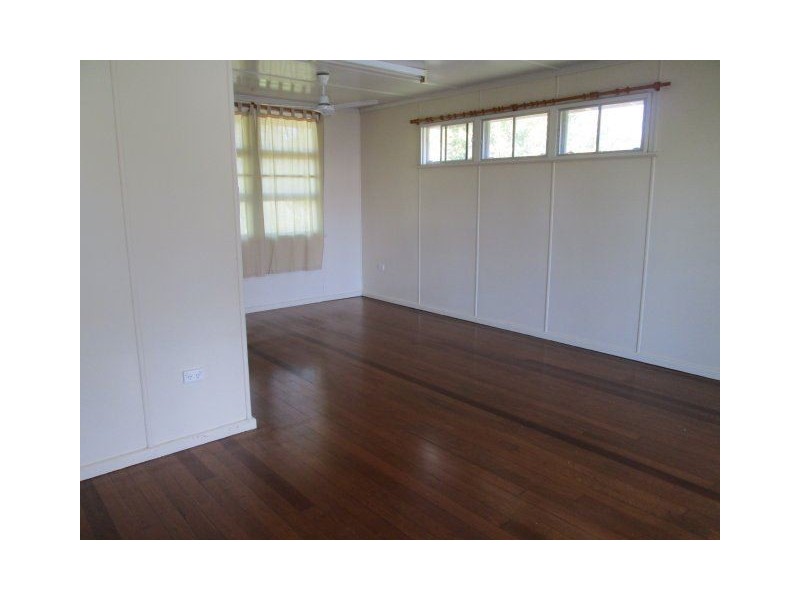 25 Dennis Street, Ayr QLD 4807