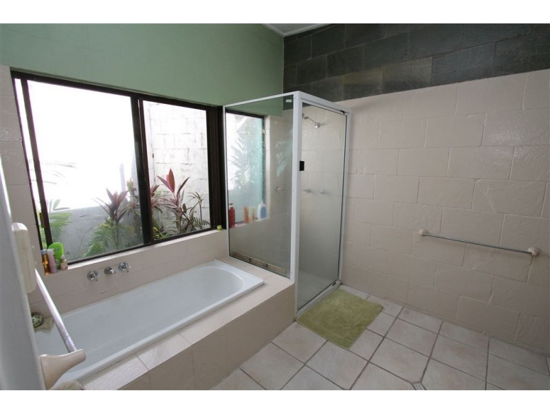 80-82 Grey Street, Ayr QLD 4807