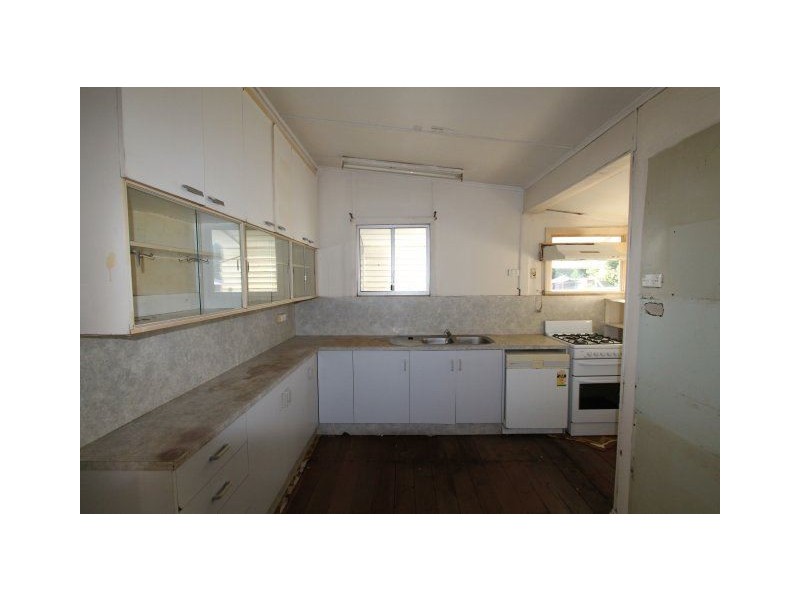 101 Eleventh Avenue, Home Hill QLD 4806