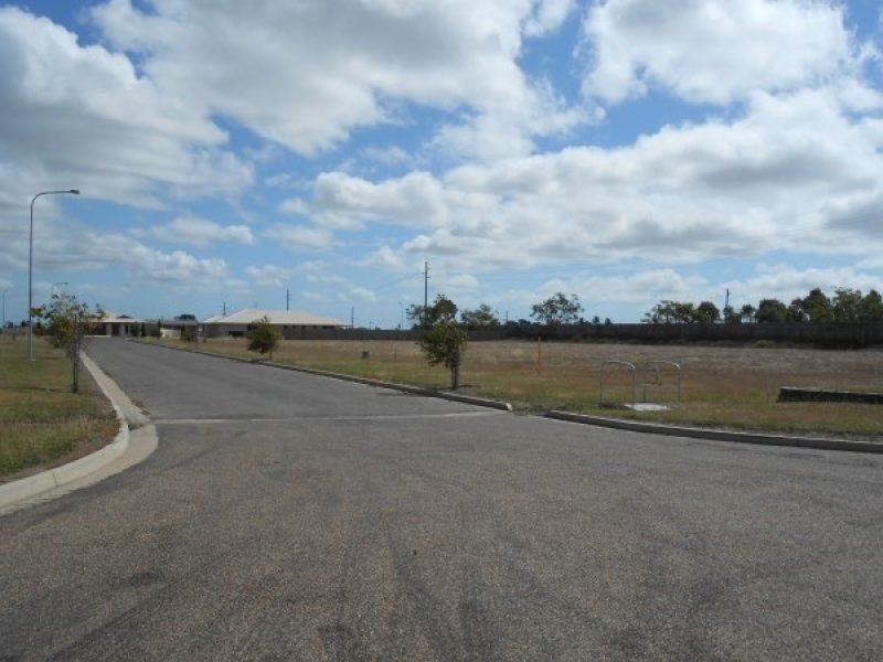 10 Tamarind Close, Ayr QLD 4807
