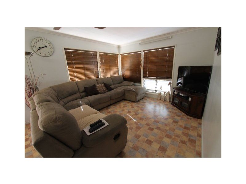 15 Barsby Street, Ayr QLD 4807