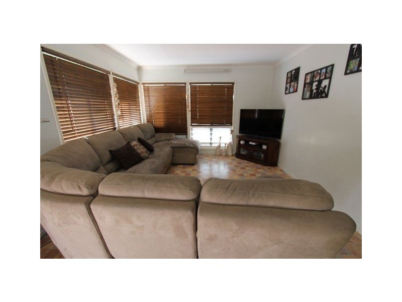 15 Barsby Street, Ayr QLD 4807