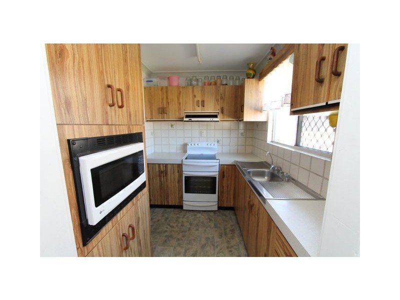 2 Little Crescent, Ayr QLD 4807