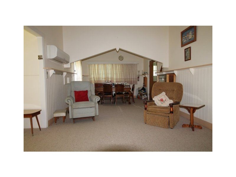 118 Ninth Avenue, Home Hill QLD 4806