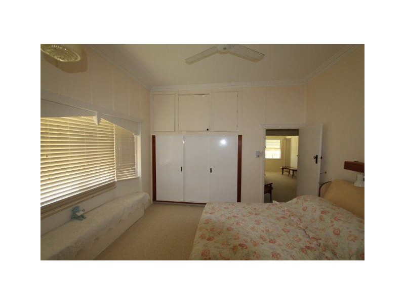 118 Ninth Avenue, Home Hill QLD 4806