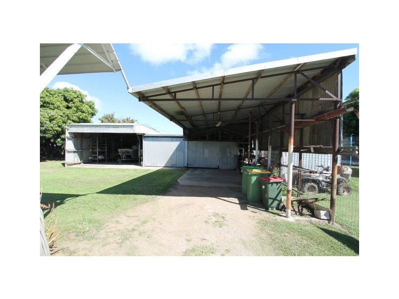 118 Ninth Avenue, Home Hill QLD 4806