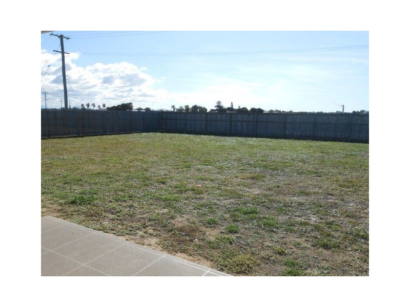 17 Hibiscus Drive, Ayr QLD 4807