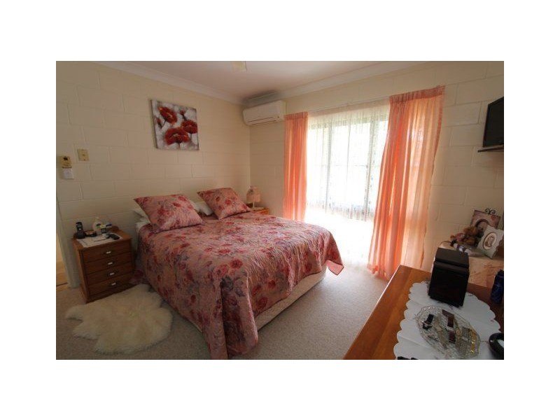 126 Anabranch Road, Jarvisfield QLD 4807