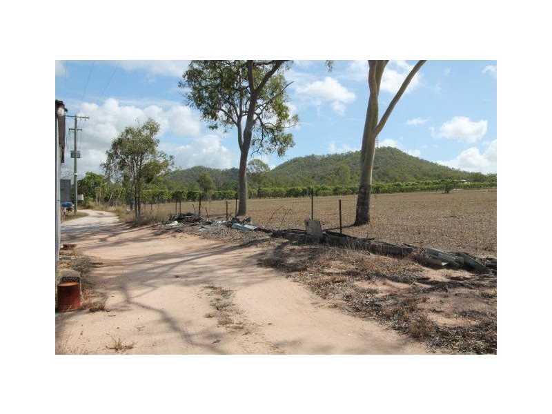 22 Etna Road, Mount Kelly QLD 4807