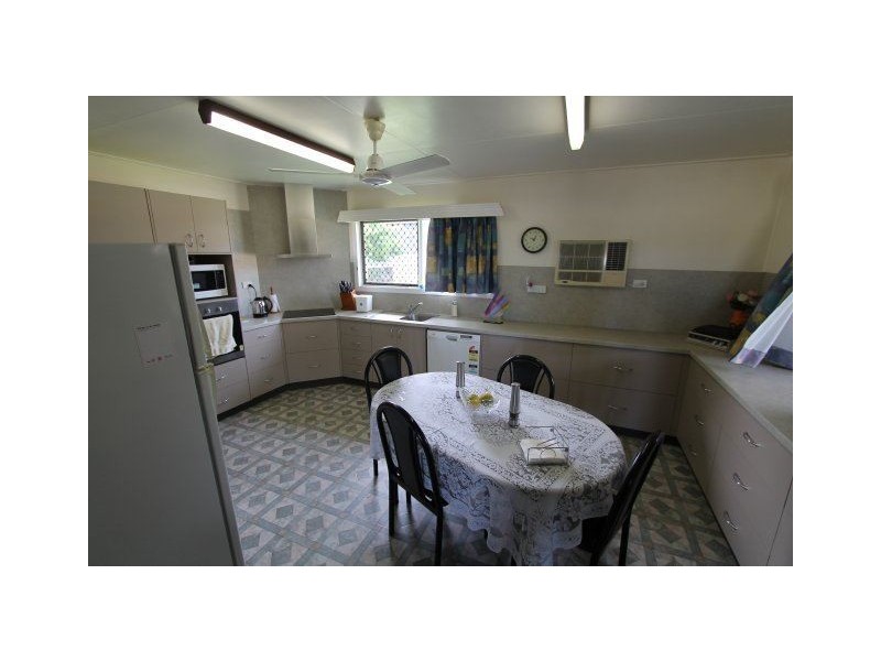 106 Beach Road, Ayr QLD 4807