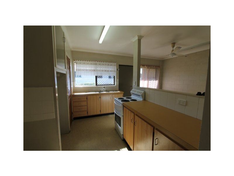 4/1 Wilmington Street, Ayr QLD 4807